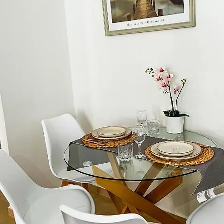 House Apartment *